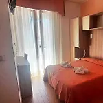 Hotel Sara 3*