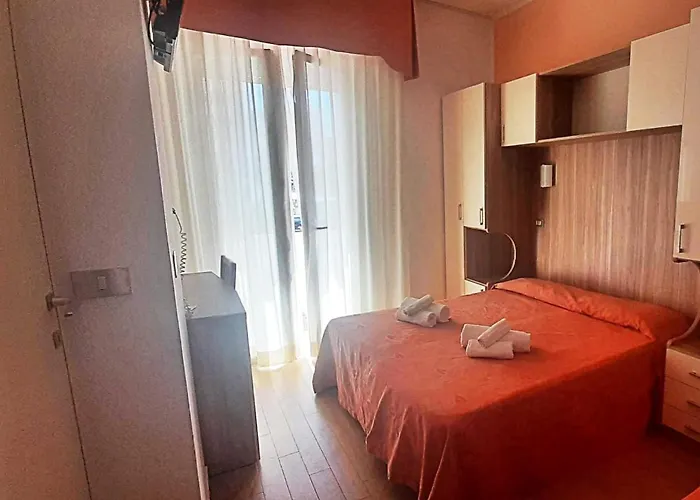 Hotel Sara 3*