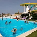 Hotel Sara 3*