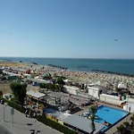Sara Hotel 3*