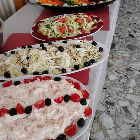 فندق Sara 3*